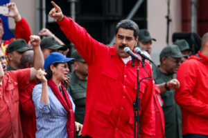 Maduro deve expropriar a burguesia venezuelana