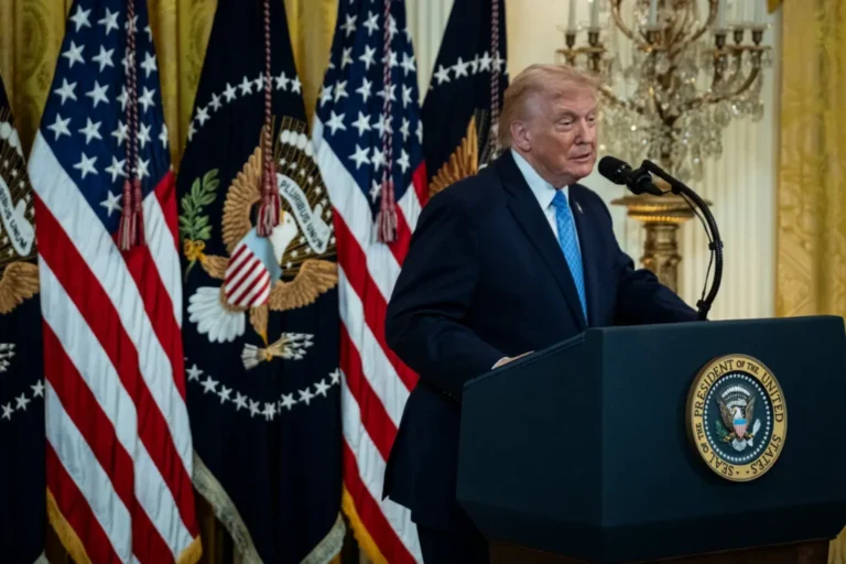 Trump ordena bloqueio da Venezuela