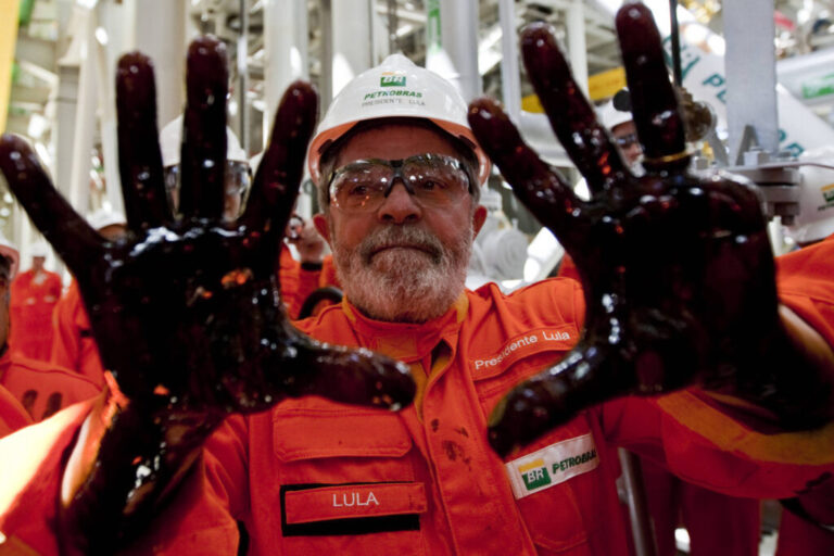 Lula precisa enviar petróleo para Cuba