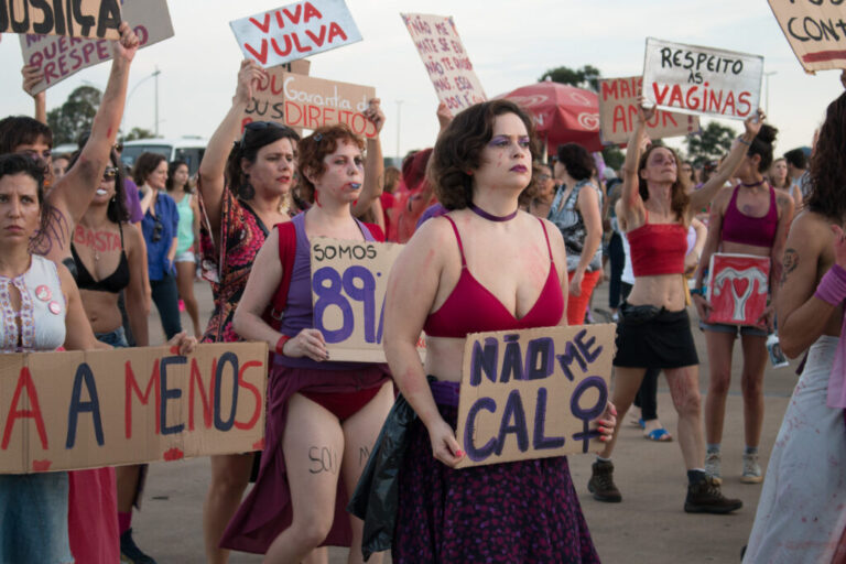 O identitarismo e a luta pela emancipação da mulher